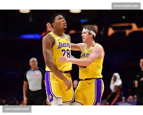 群雄逐鹿！51 分封神压文班，里夫斯锁定 NBA 日最佳